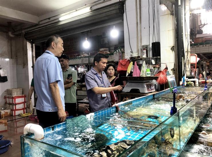 一方计量守护一方公平！柳州市市场监管局开展计量器具免费检定活动