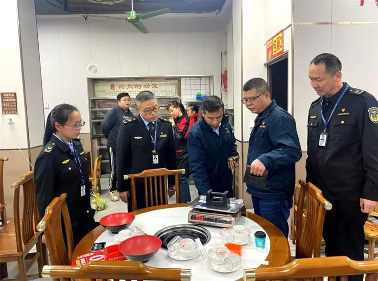 聚焦3·15丨整治短斤少两！柳州市开展电子计价秤专项检查