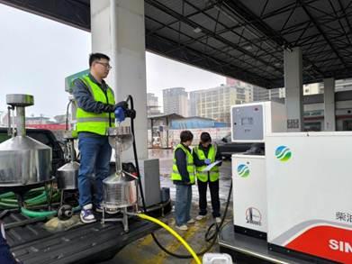 为加注机“上门体检”，精准计量守护市场公平